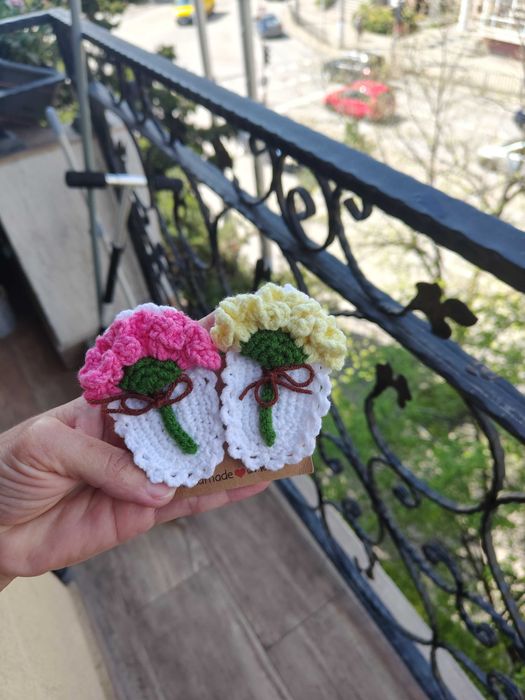 Ръчно плетени детски фиби