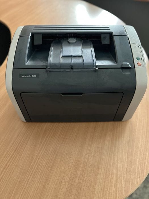Продам HP laserjet 1010