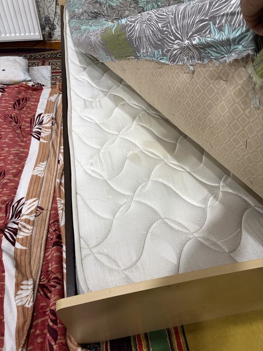 1 kishilik krovat matras bilan | holati yaxshi | arzon