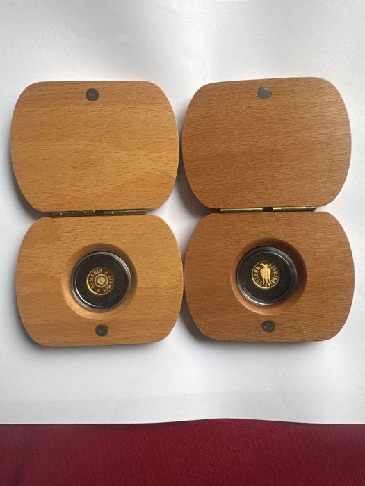 Vand doua monede numismatice din aur