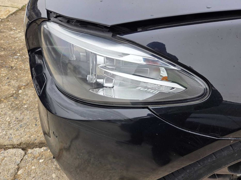 Far faruri BMW seria 5 F10 F11 lci facelift bixenon bi-xenon