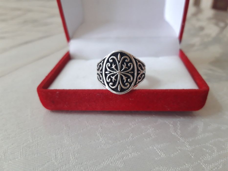 Kumush 925 sotiladi.