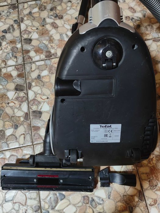Пылесос Tefal CYCLONIC