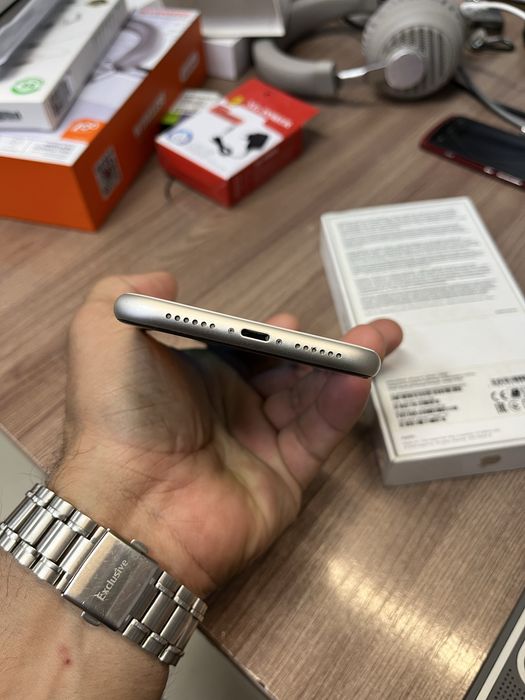 Iphone 11 128 white EAC айфон 11 128 белый