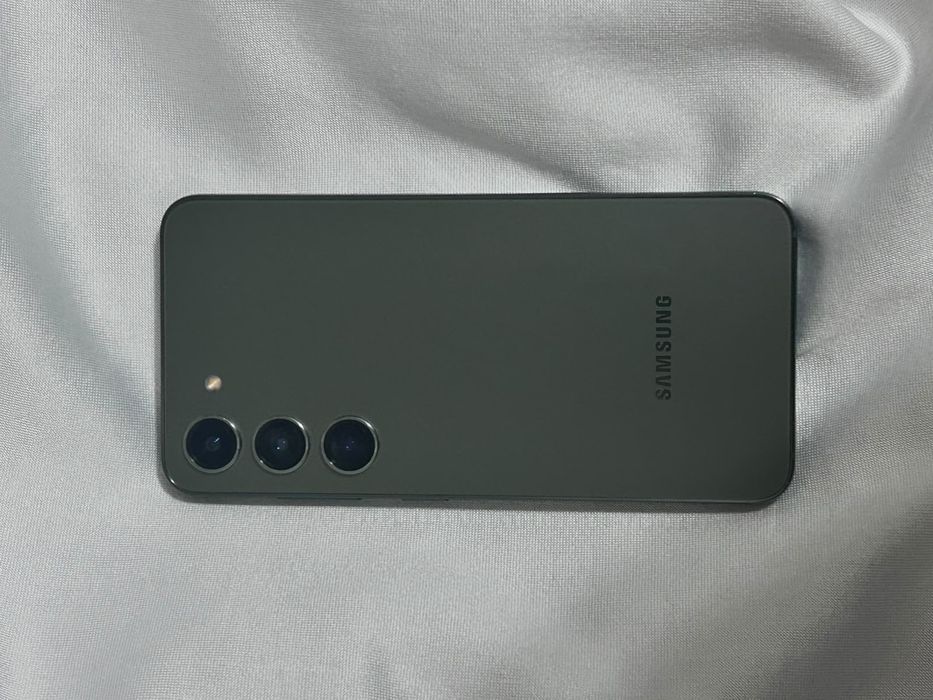 Продам Самсун S23