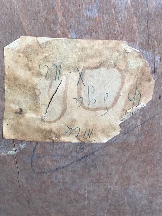 Стар стол Thonet S43 с подлакътници, проектиран от Март Щам.