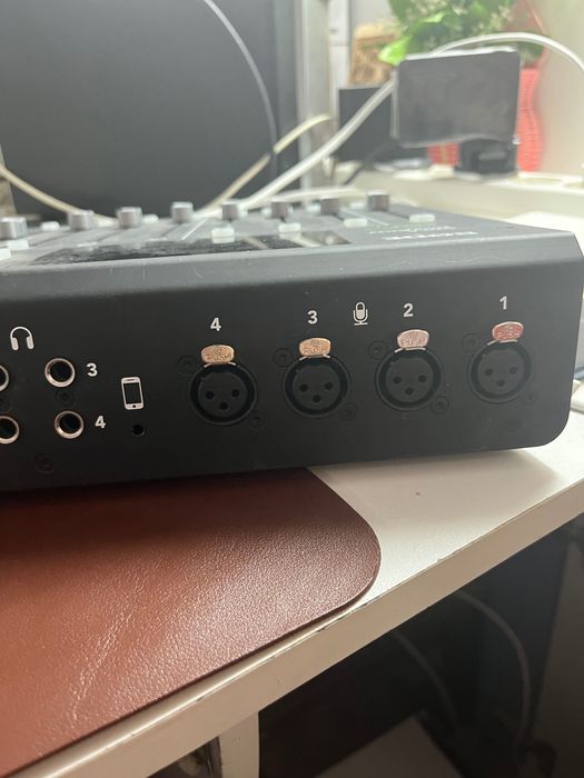 Rodecaster Pro аудиоинтерфейс/микшер для подкастов