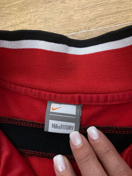 Намалено!!!Manchester United Nike -горнище.