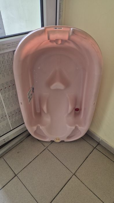 Ванночка для купания с подставкой