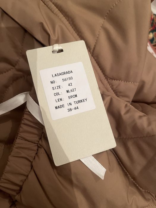 осенняя     куртка     4 2 + 6 .                                     .