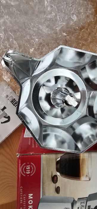 Гейзерная кофеварка Bialetti moka express, 3 Cup, original