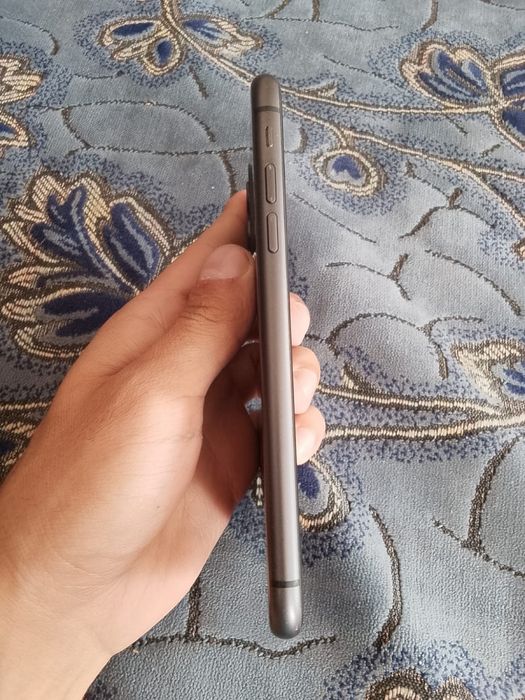 Iphone 11 64gb состояние хорошое