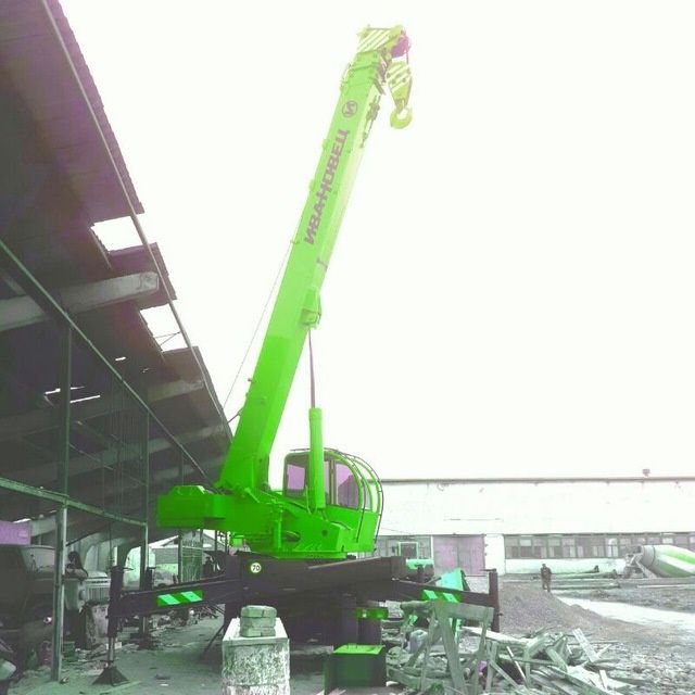 Kran kabina qolmexnatida yasalgan