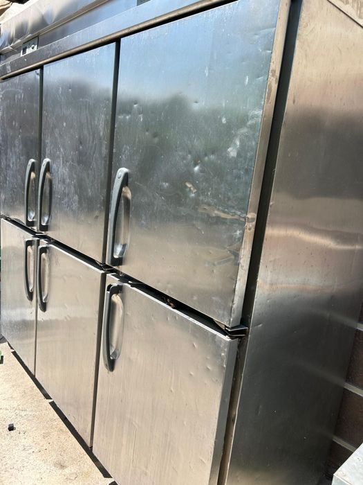 Продам морозильник большой