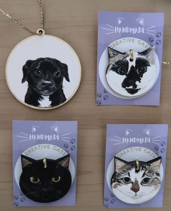 Decorațiune brad Crăciun  cu pisica/ câinele tau pictată