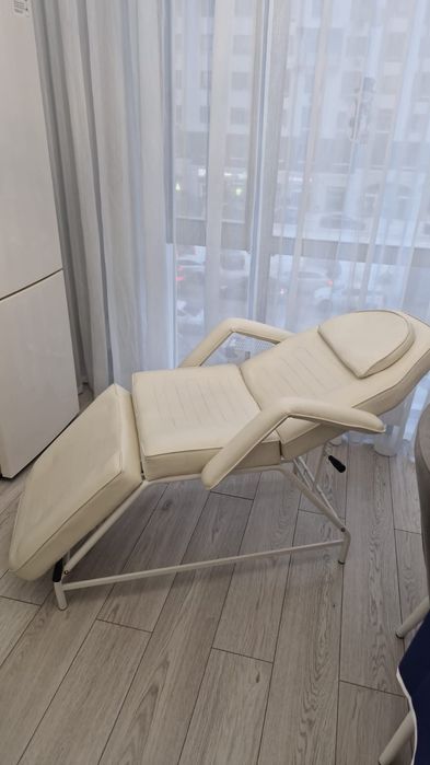 Косметологическое кресло