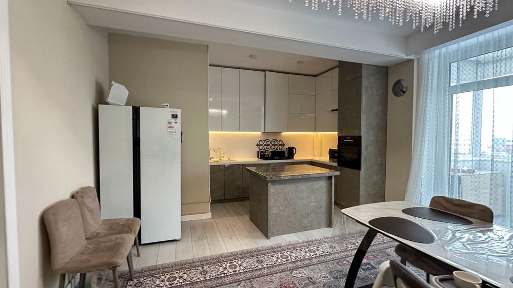 4-х ком в доме Гаку, Владислав ИмпериЯ