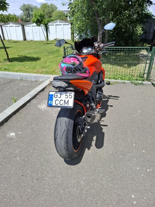 Vând  Motocicleta  Kawasaki z 750