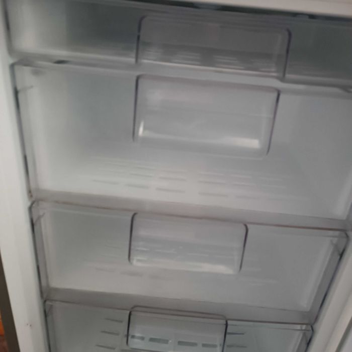Продам б/у холодильник LG, двухкамерный