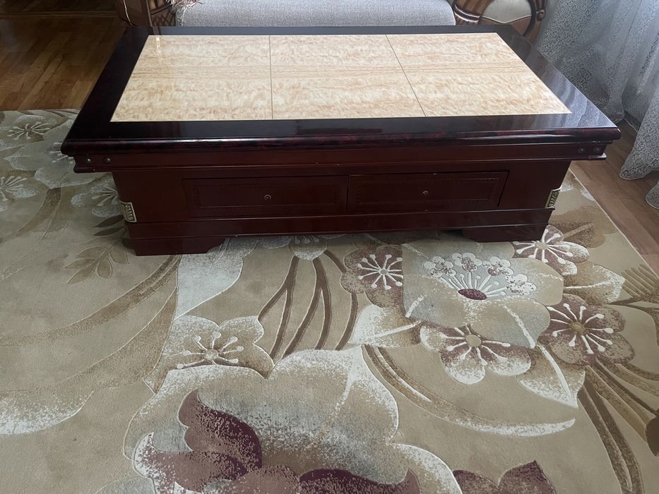 Журнальный столик, Мрамор