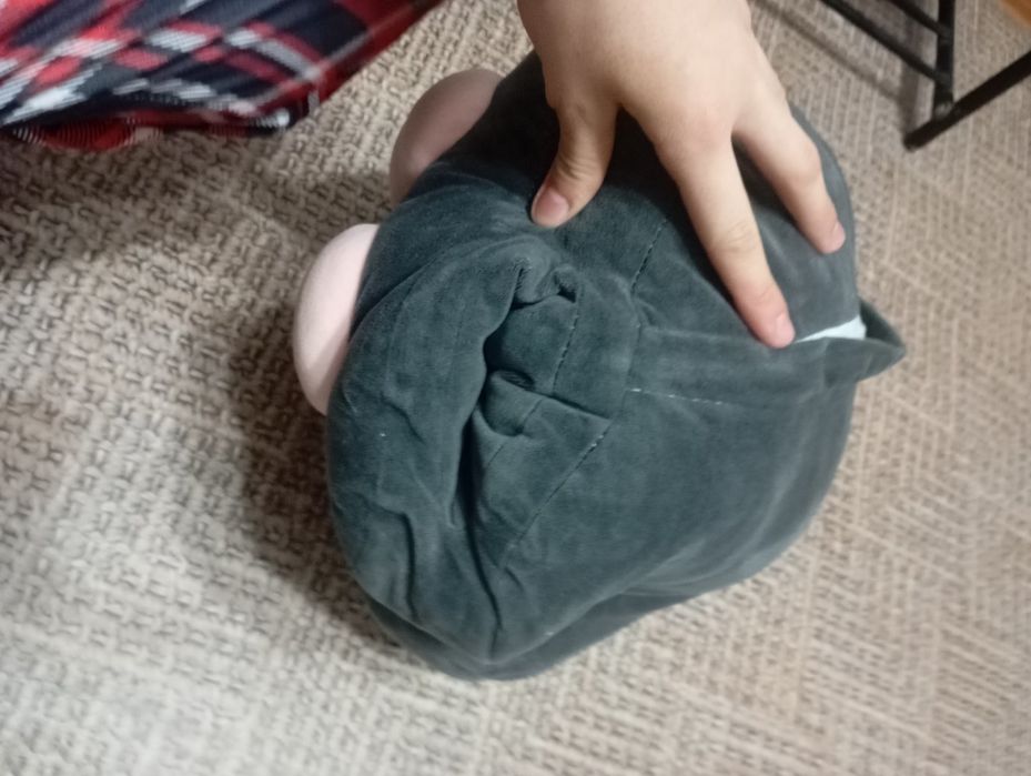 Продаю подушку лапку