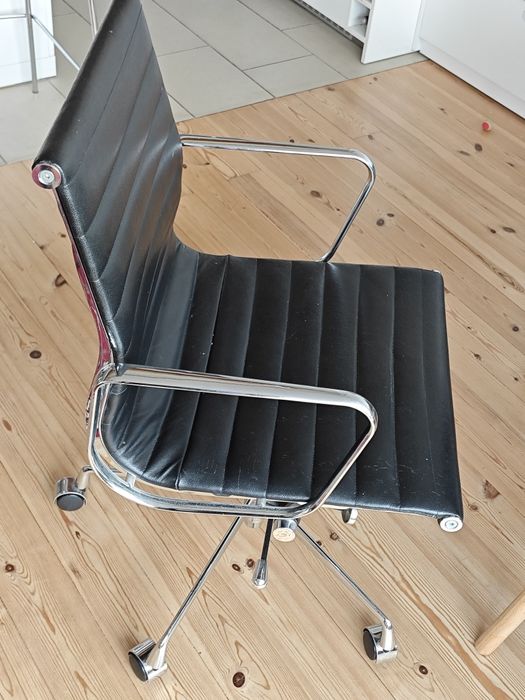 Офис стол, кожен