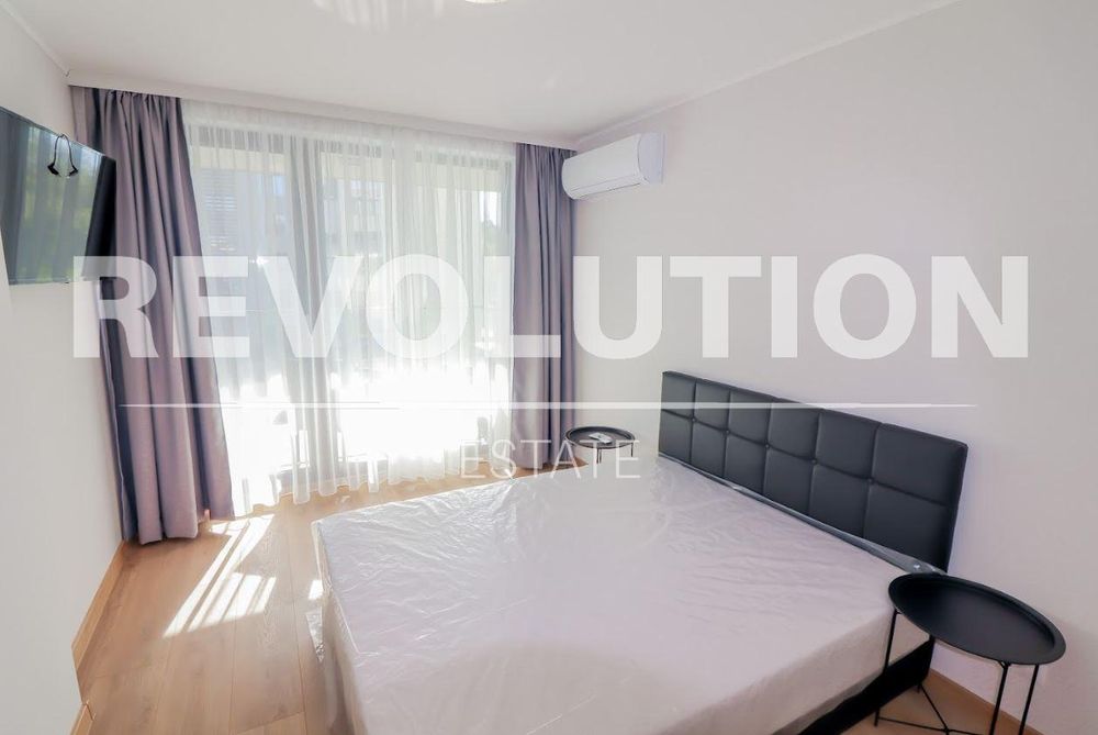 Дава се под наем Тристаен апартамент в Варна, Бриз - 95 кв.м за 1100 € - Снимка #5