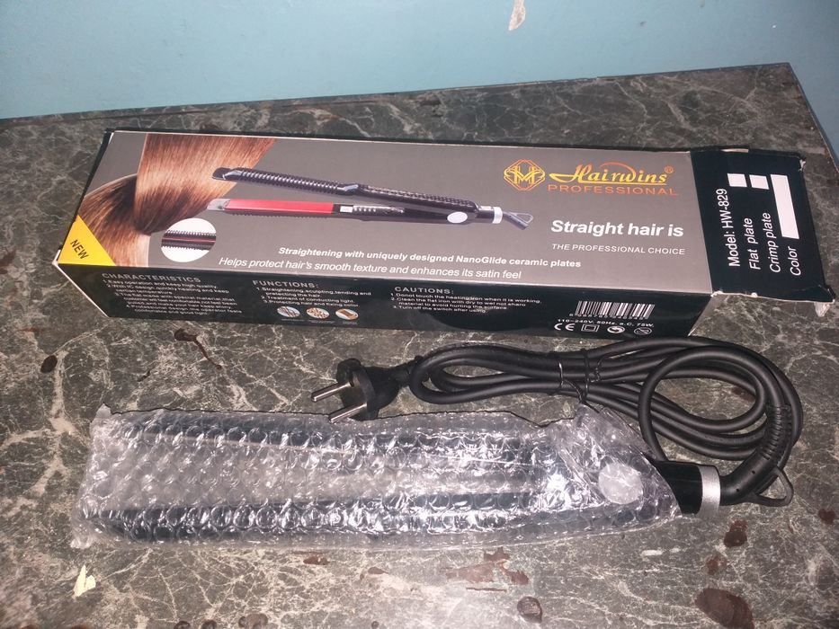 Плойка-  утюжок новый