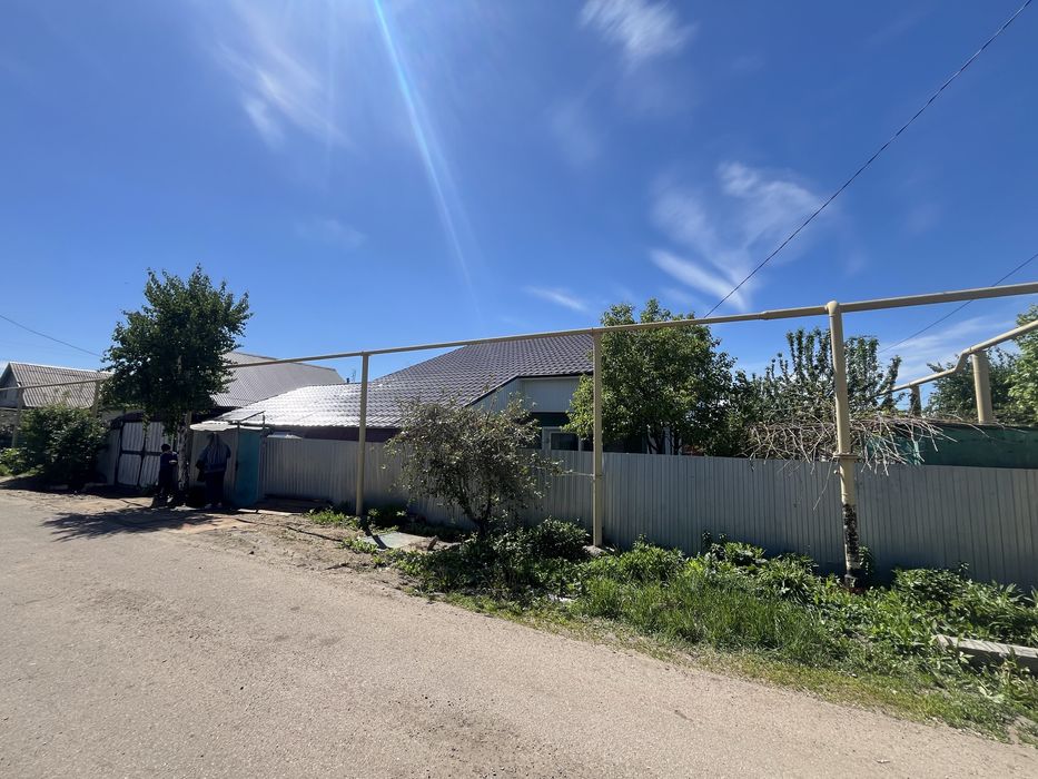 Дом с новой крышей