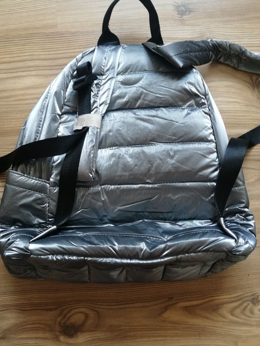 Нова дамска раница