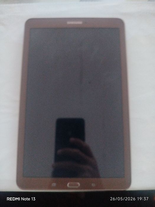 Samaung Galaxy Tab E sotiladi !