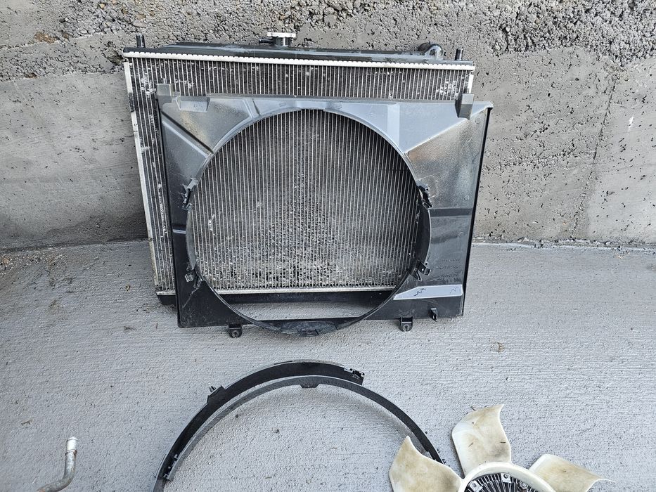 Части Pajero Montero Mitsubishi