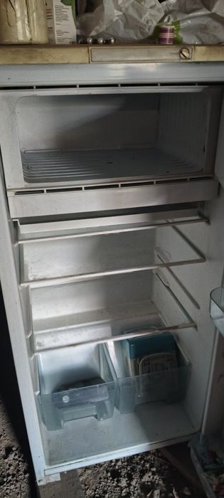 Холодильник Бирюса