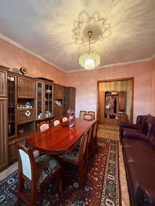 2-комнатная в сталинке