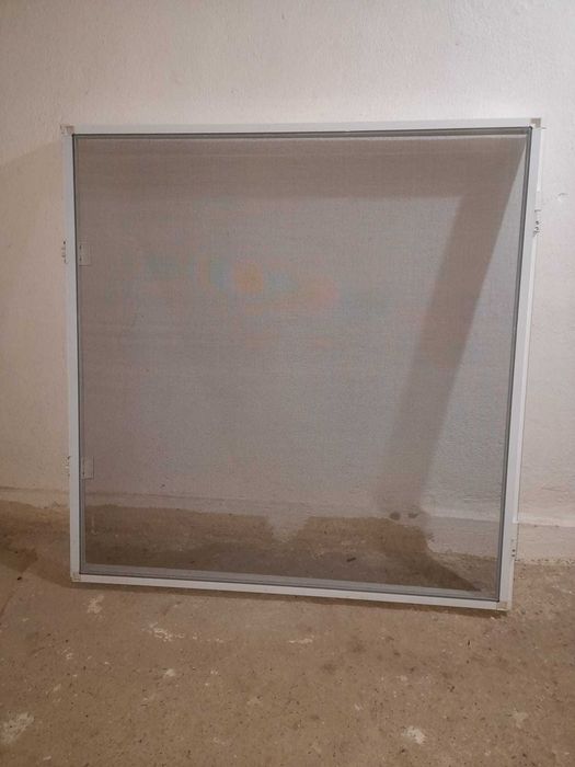 Plase insecte pentru geamuri