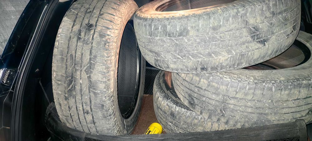 Продам шины б.у лето