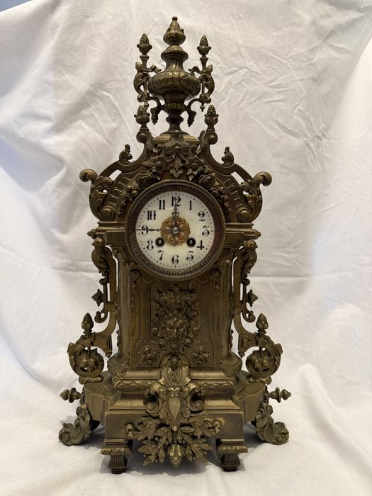 Ceas frantuzesc de alama solida - anii 1800