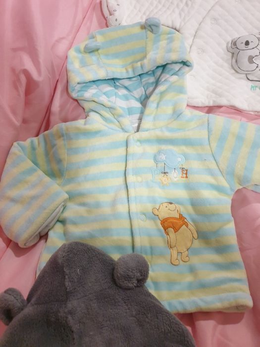 3 Hanorace cu gluga  bebe marimea 50-56