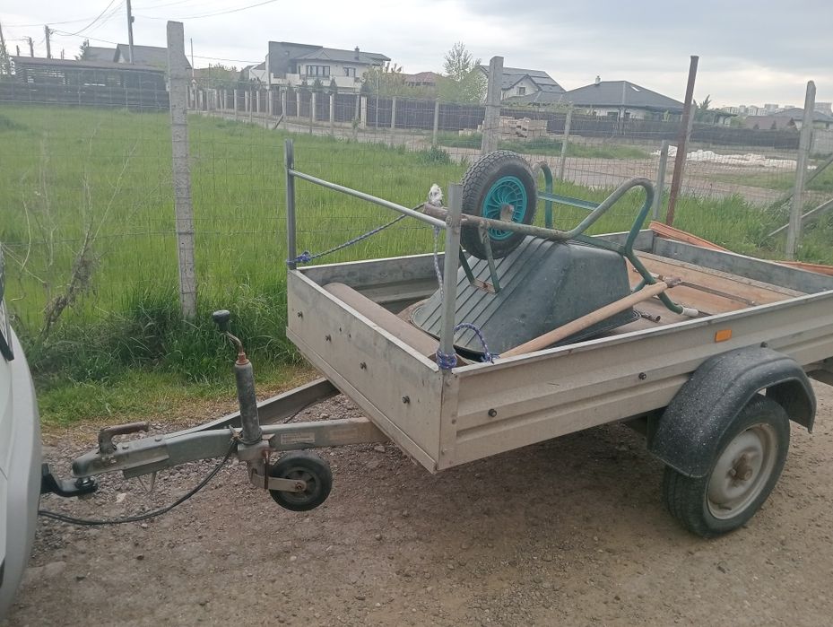 Remorca 750 kg Stema