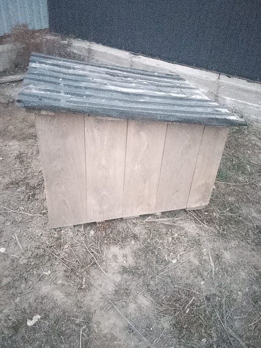 Продам будку для собаки