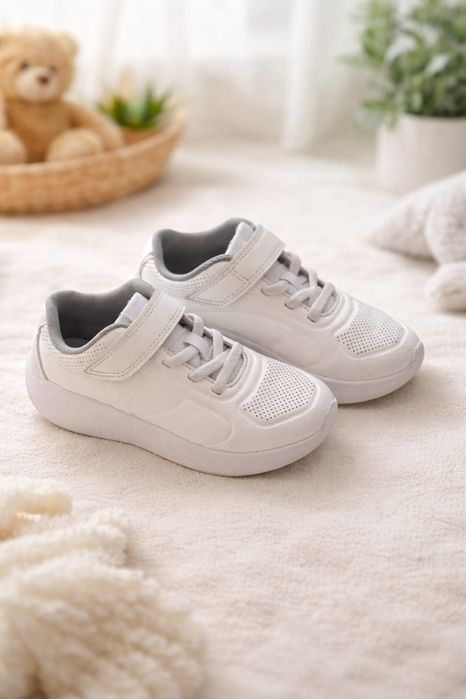 Кроссовки детские