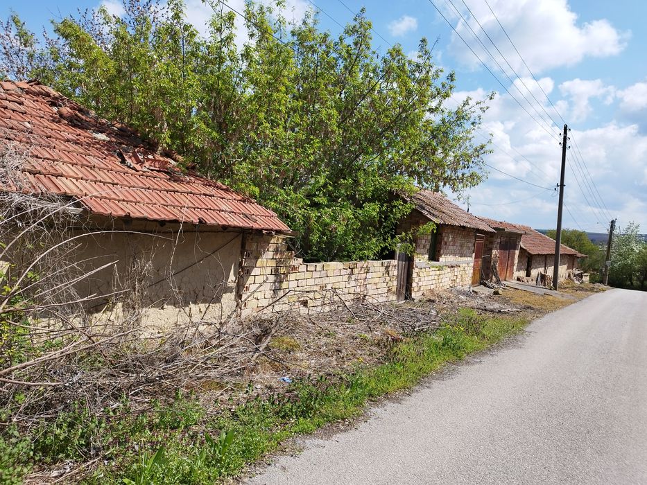 Къща за продан в с.Караманово