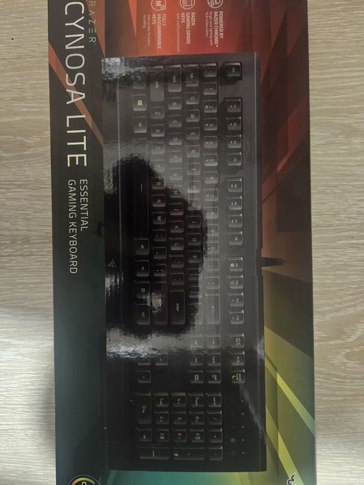Чисто нова геймърска клавиатура