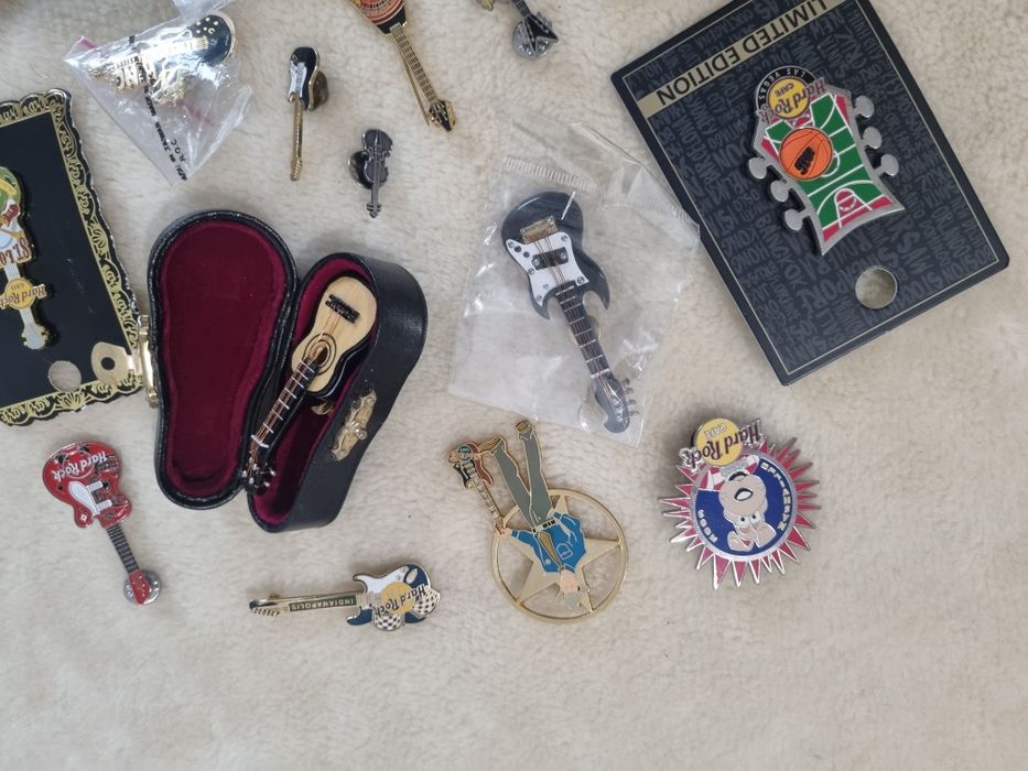colectie insigne hard rock