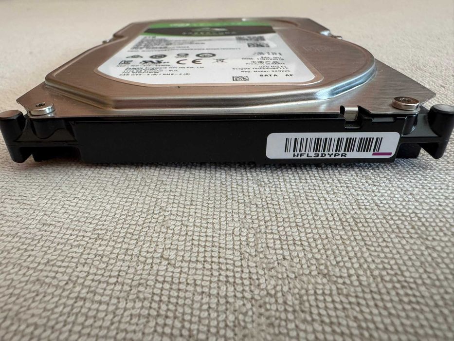 Твърд диск 2TB Seagate Barracuda ST2000DM008