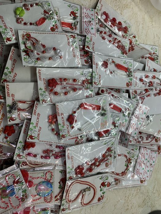 Мартеници на едро - различни видове