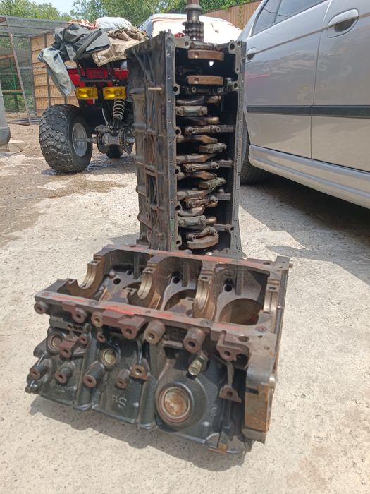 Запчасти на разные модели машин