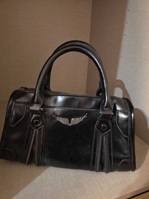Черна кожена чанта
