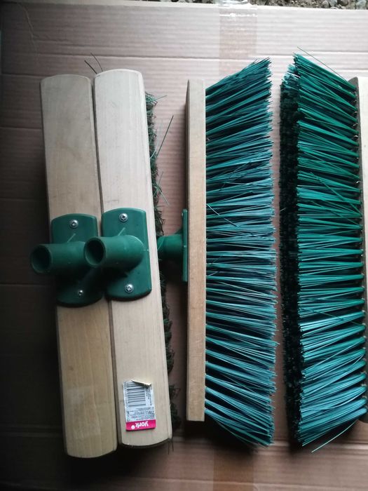 щетка для улицы 40-50см.YORK