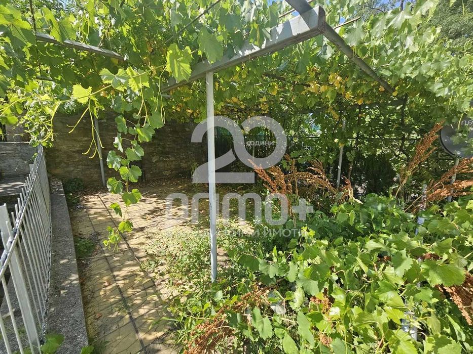 Продава се Етаж от къща в Велико Търново, Център - 100 кв.м за 2000 €/кв.м - Снимка #15